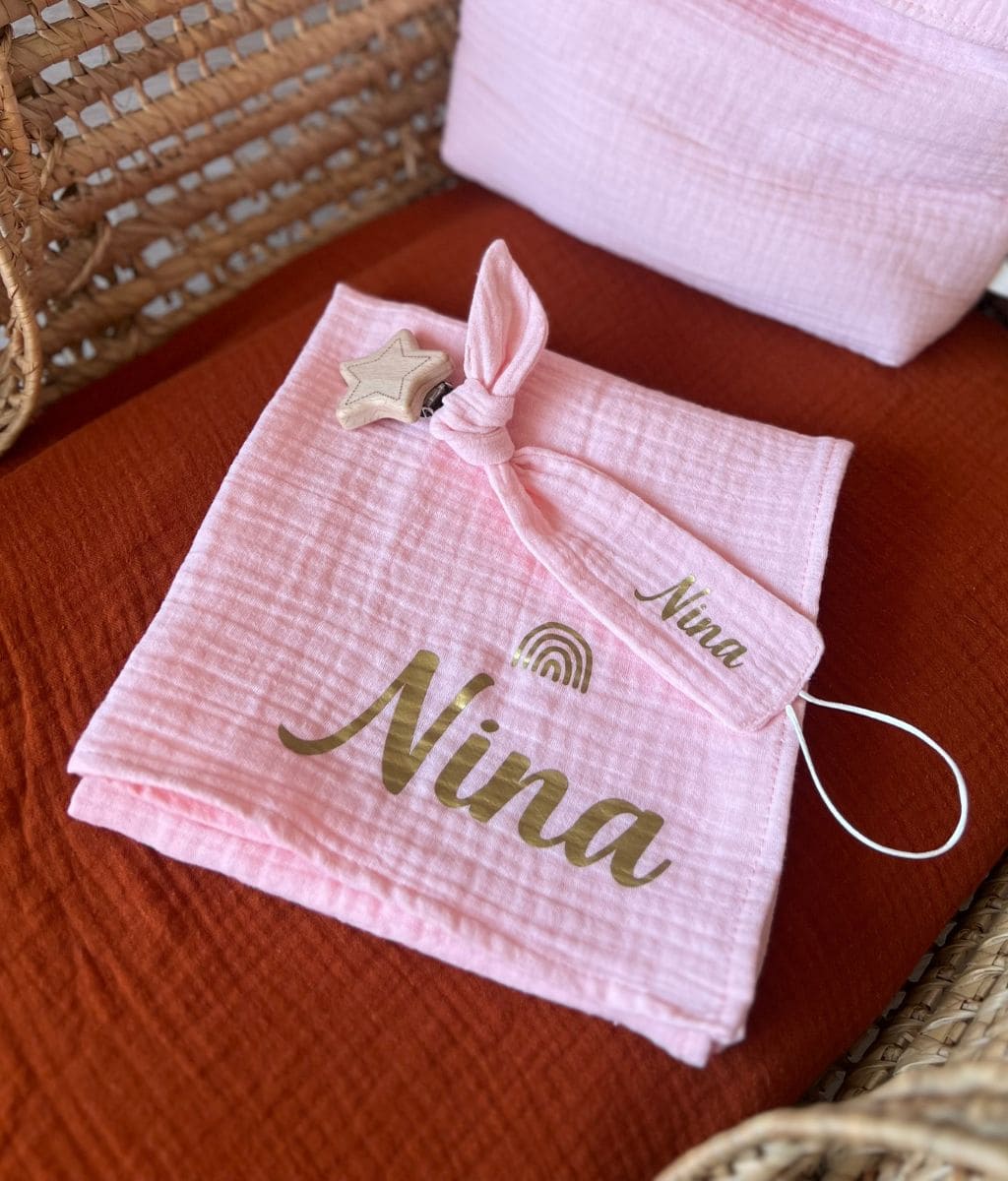 Coline l'attache-tétine