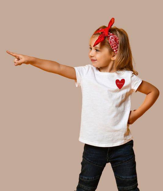 Nour das T-Shirt voller Liebe