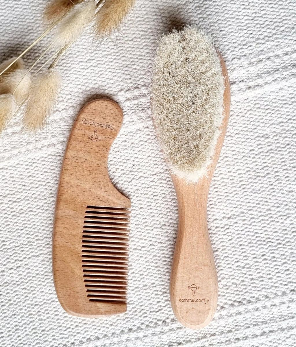 Ross the comb and brush kit