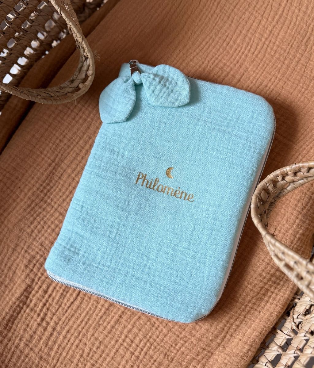 Timothé le protège carnet de santé