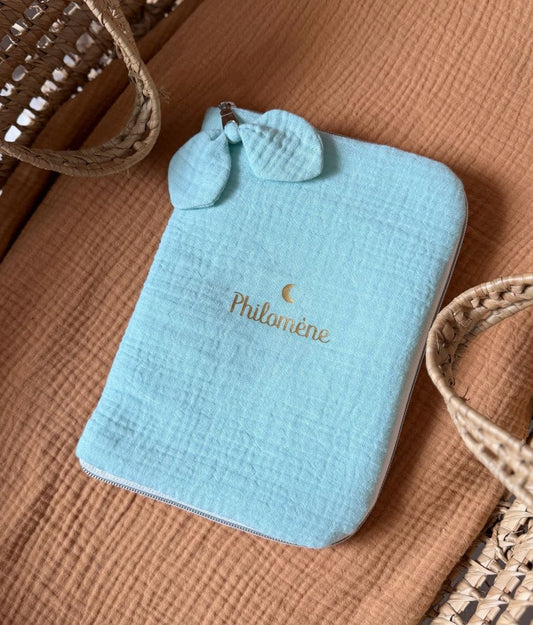 Timothé le protège carnet de santé