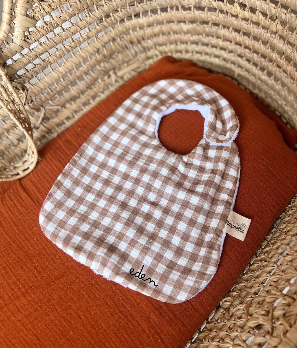 Victoire the gingham bib