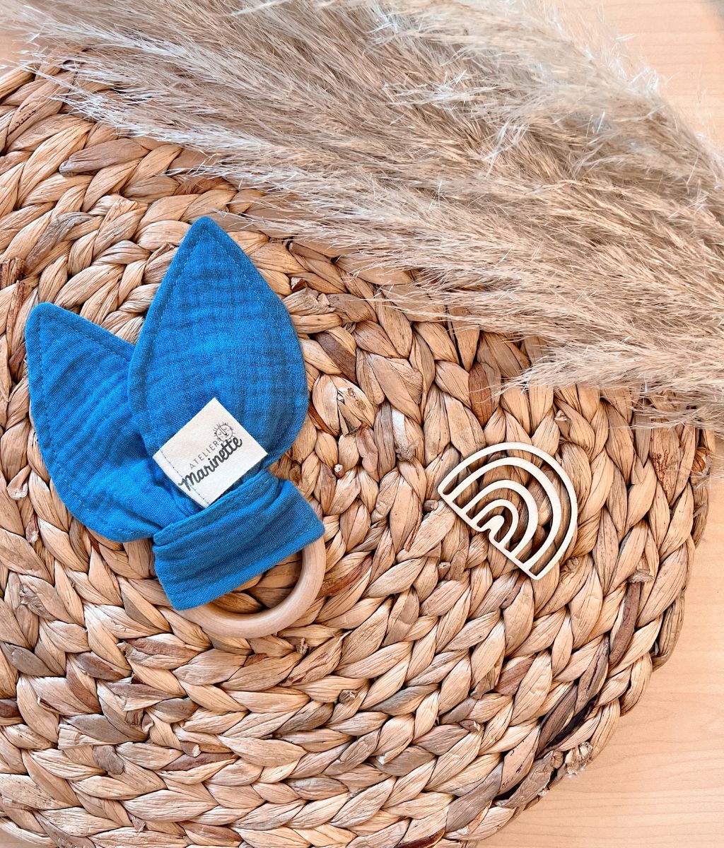 Leon the teething ring