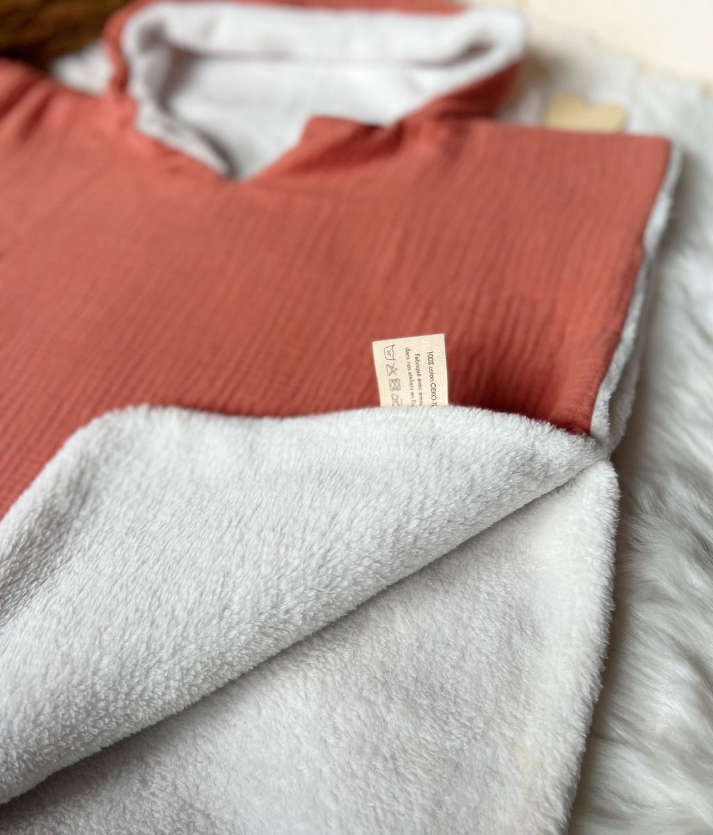 Maé the cozy poncho