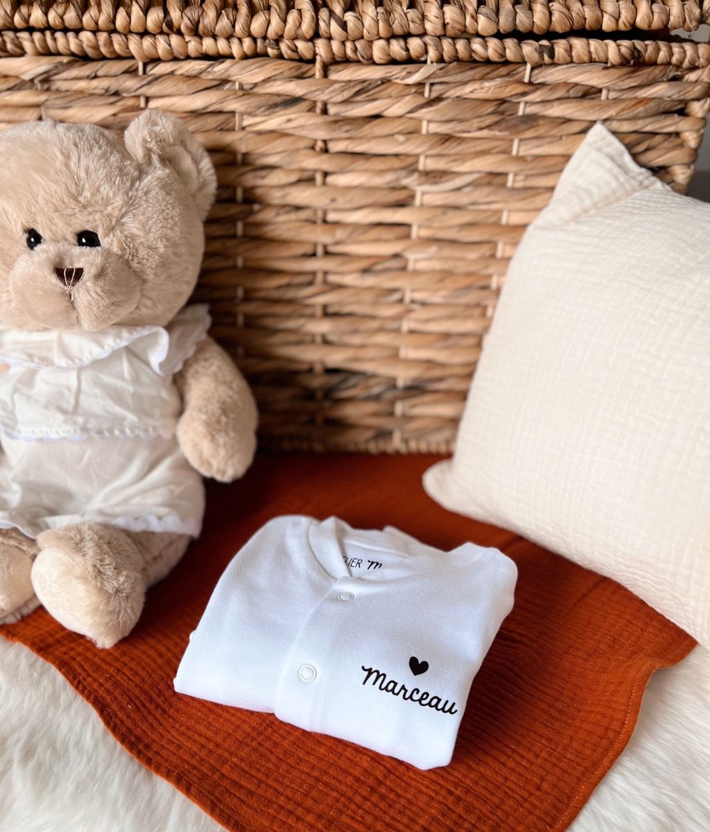 LES ESSENTIELS DE BÉBÉ